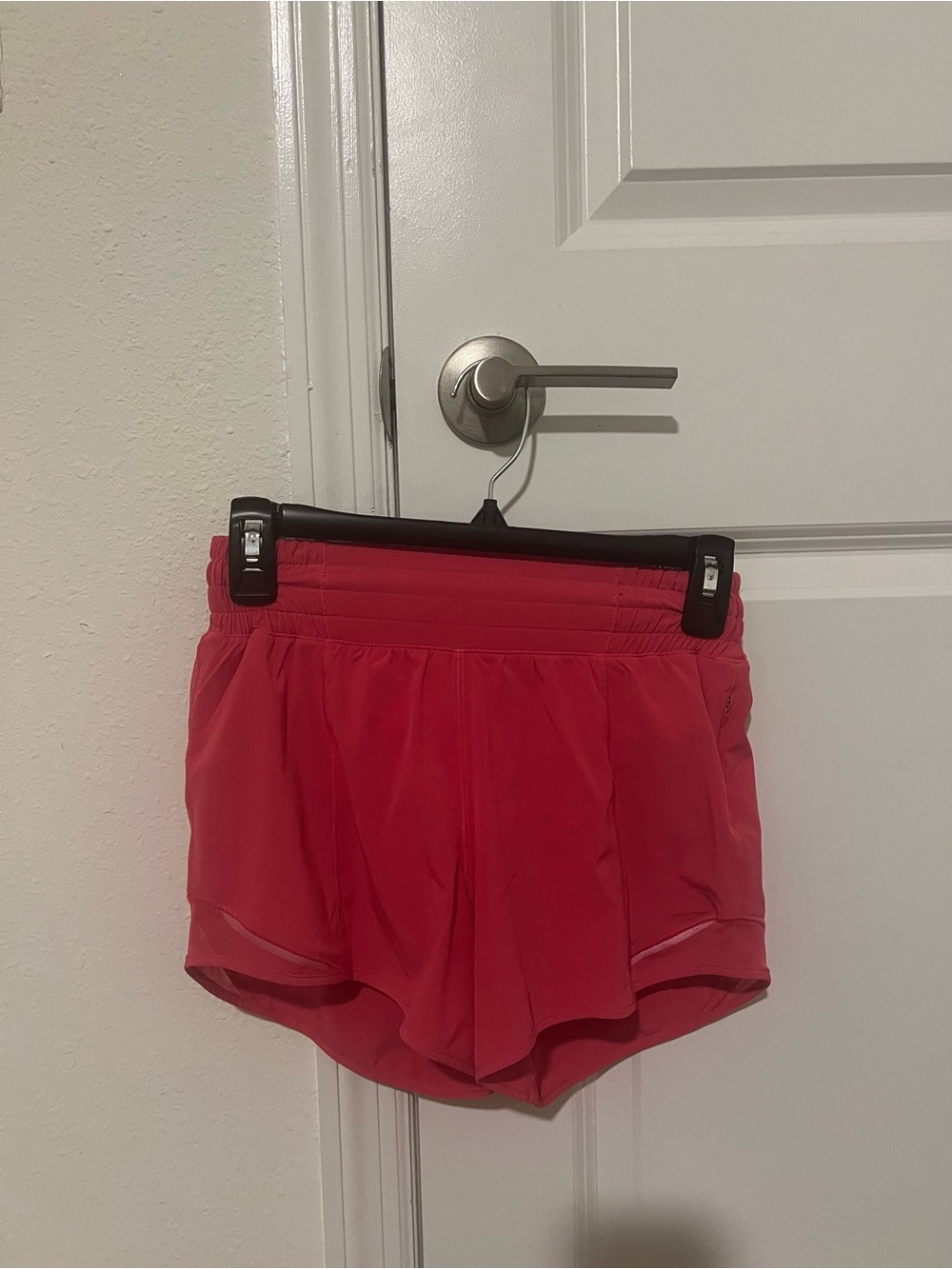 lululemon hotty hot shorts, high rised, 4”in, size 0
